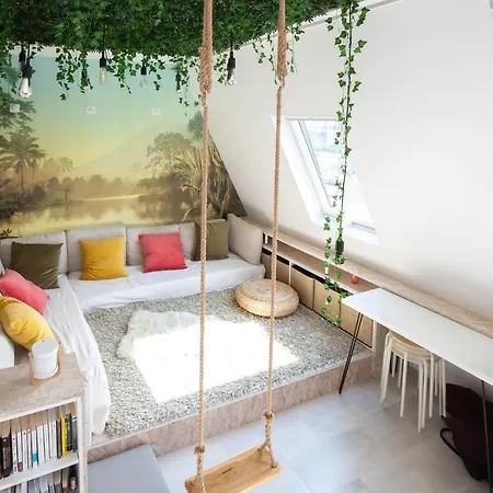 Veeve - Mezzanine Magic With Rooftop Views Apartment *